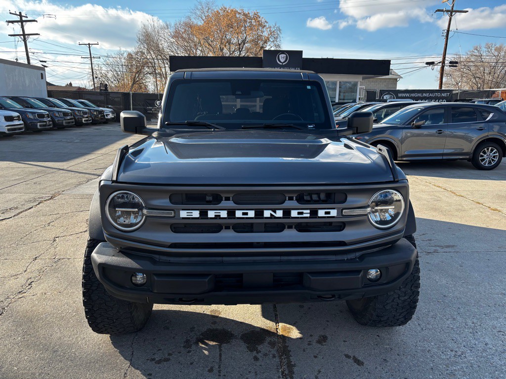 2022 Ford Bronco Image 2