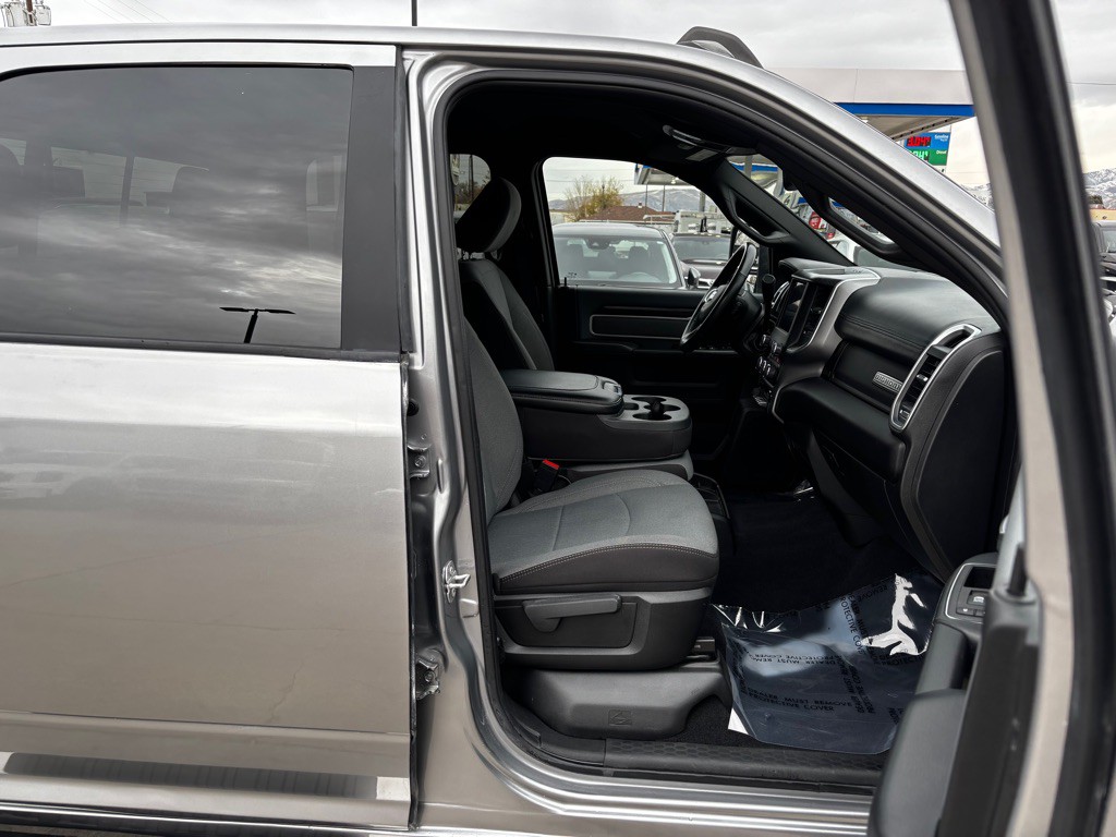 2023 RAM 2500 Image 18