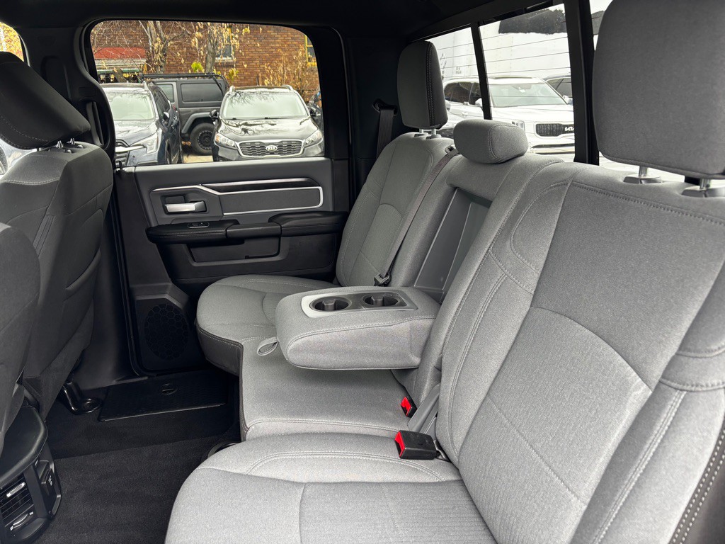 2023 RAM 2500 Image 35