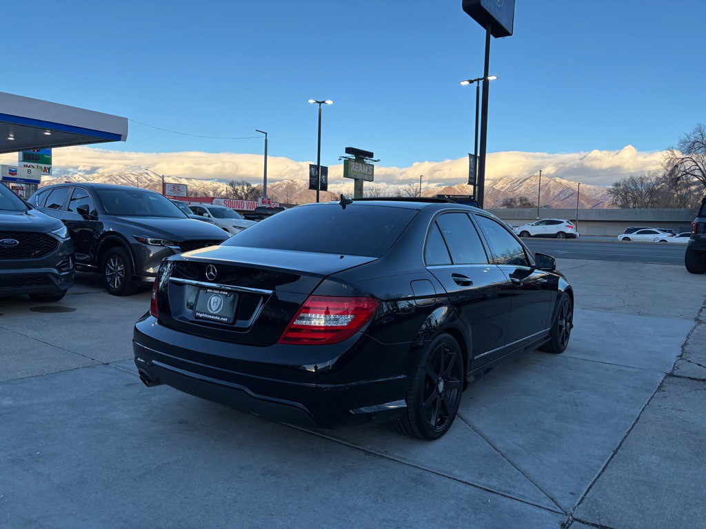 2014 Mercedes-Benz C-Class Image 8