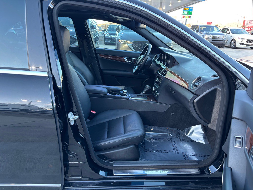 2014 Mercedes-Benz C-Class Image 12