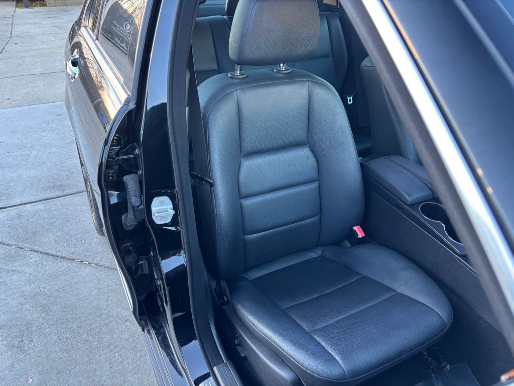 2014 Mercedes-Benz C-Class Image 13