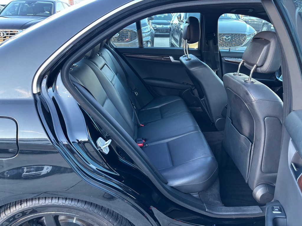 2014 Mercedes-Benz C-Class Image 16