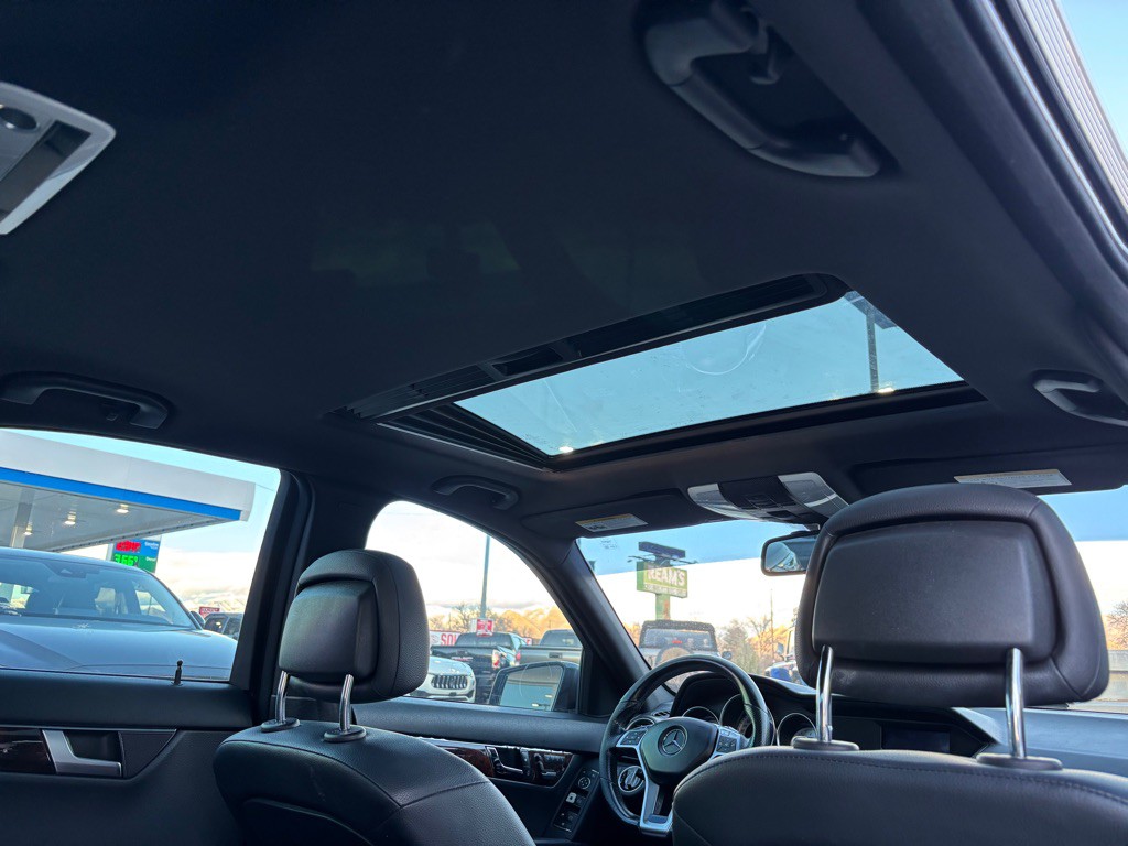 2014 Mercedes-Benz C-Class Image 18