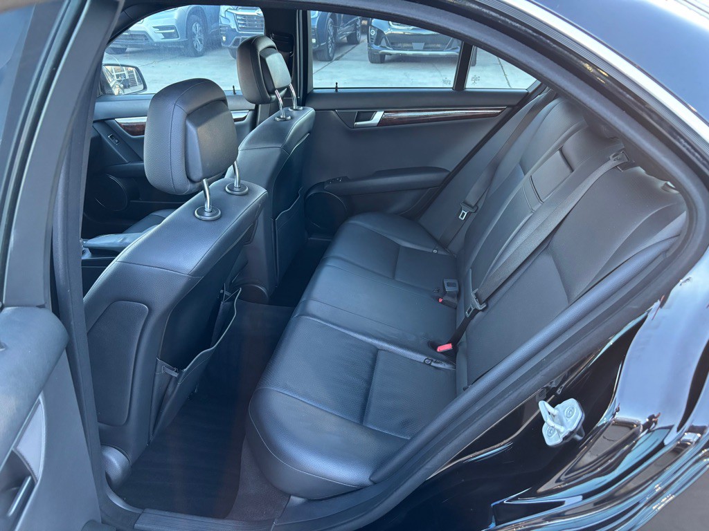 2014 Mercedes-Benz C-Class Image 22