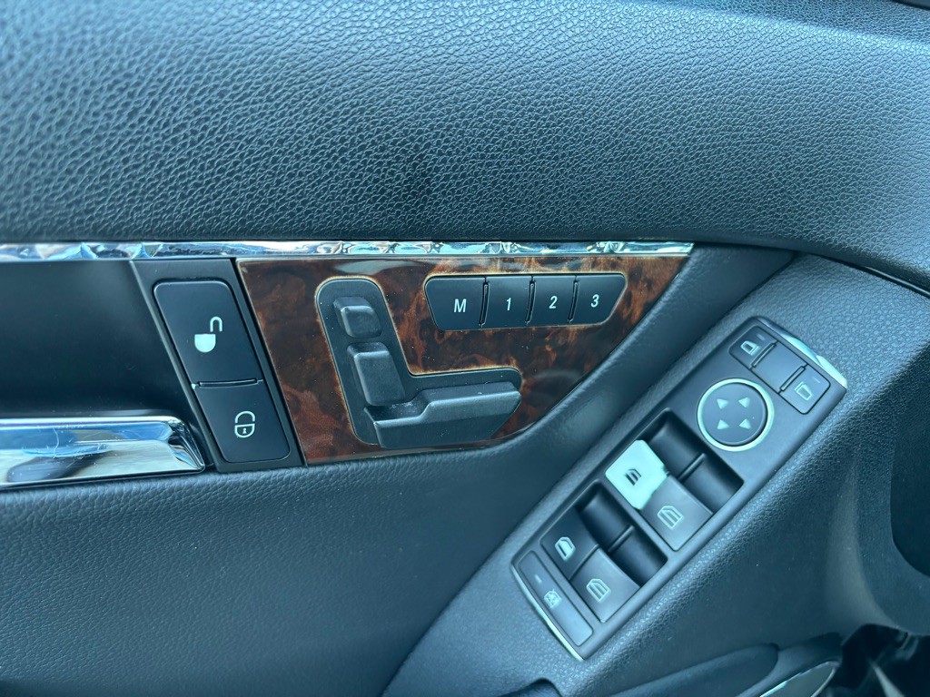 2014 Mercedes-Benz C-Class Image 26