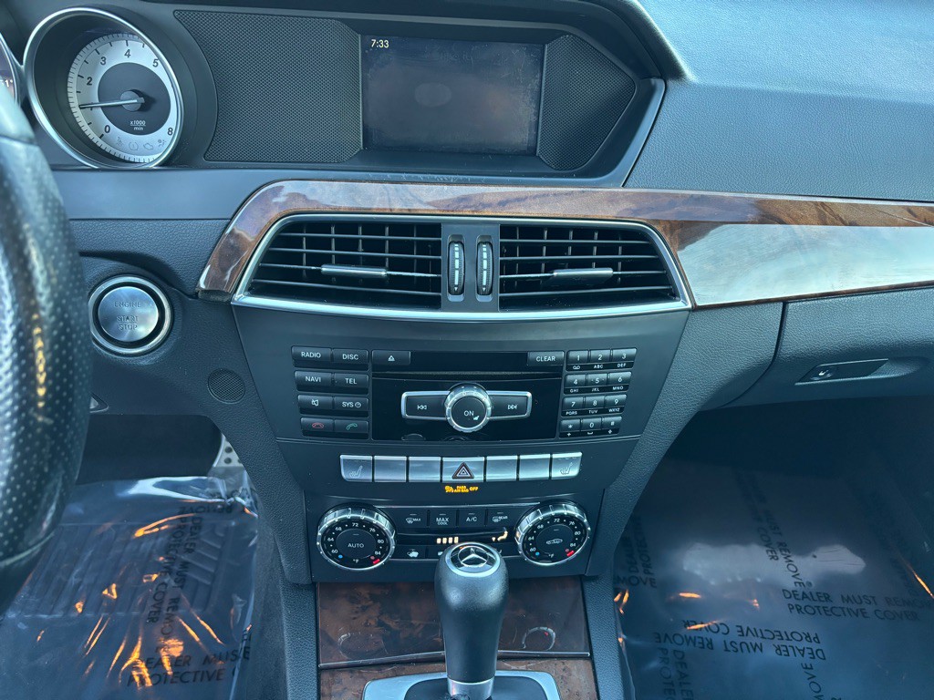 2014 Mercedes-Benz C-Class Image 33