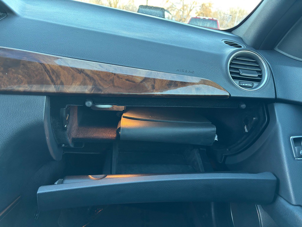 2014 Mercedes-Benz C-Class Image 38