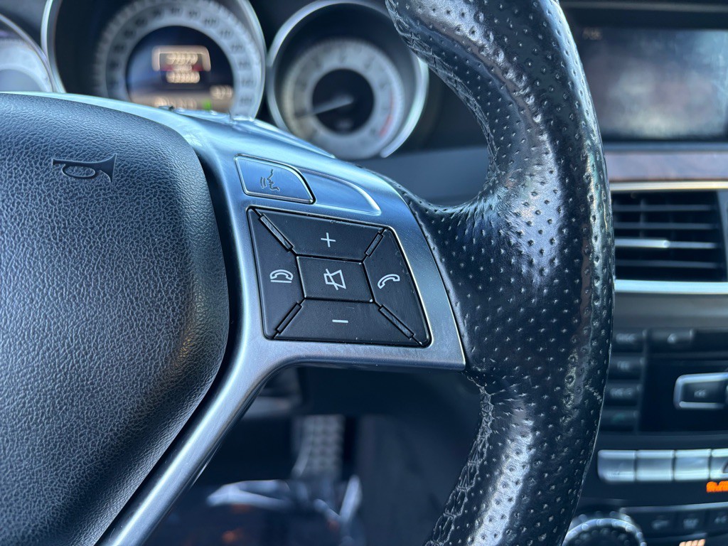 2014 Mercedes-Benz C-Class Image 40