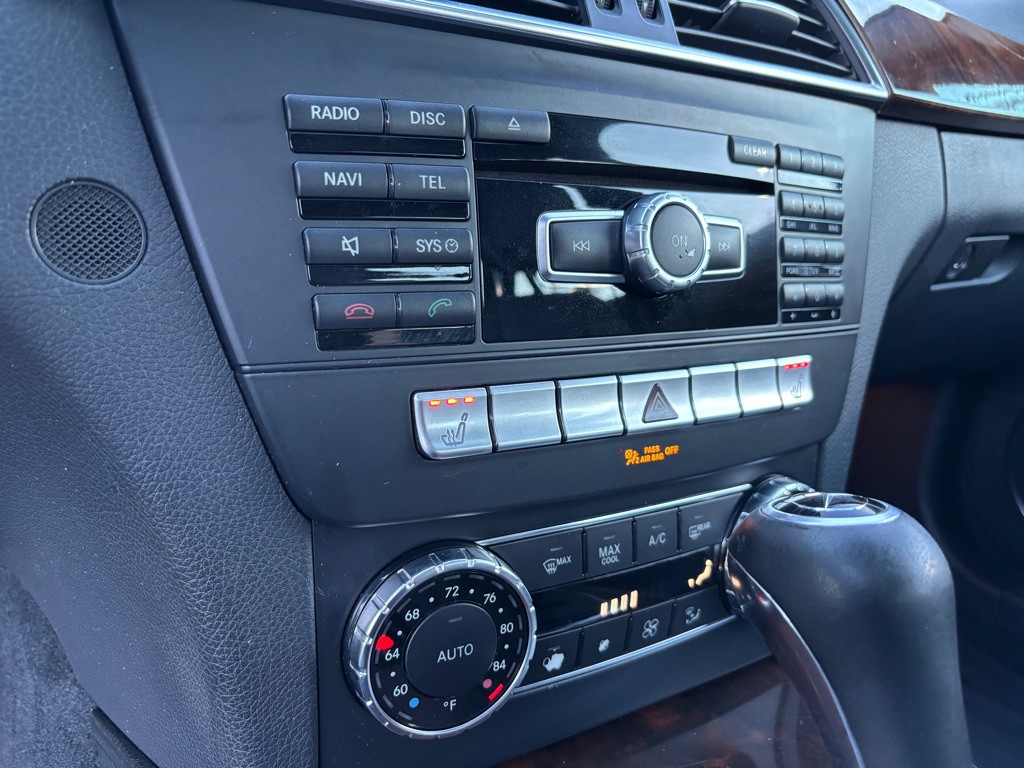 2014 Mercedes-Benz C-Class Image 43