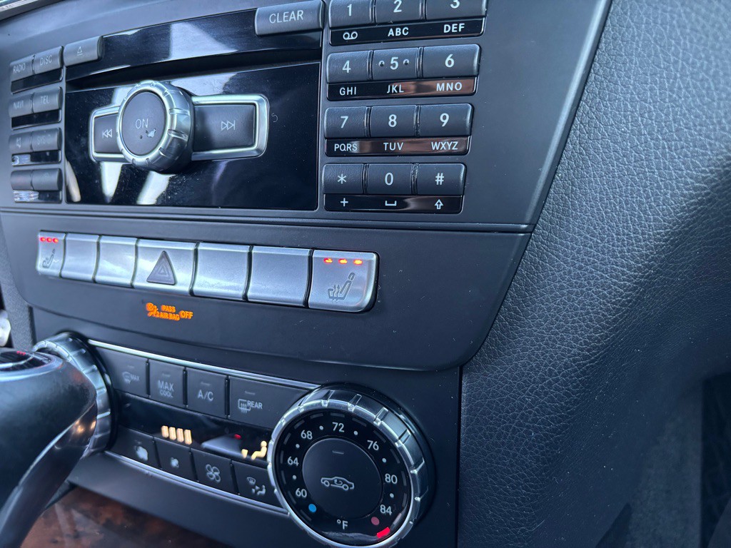 2014 Mercedes-Benz C-Class Image 44