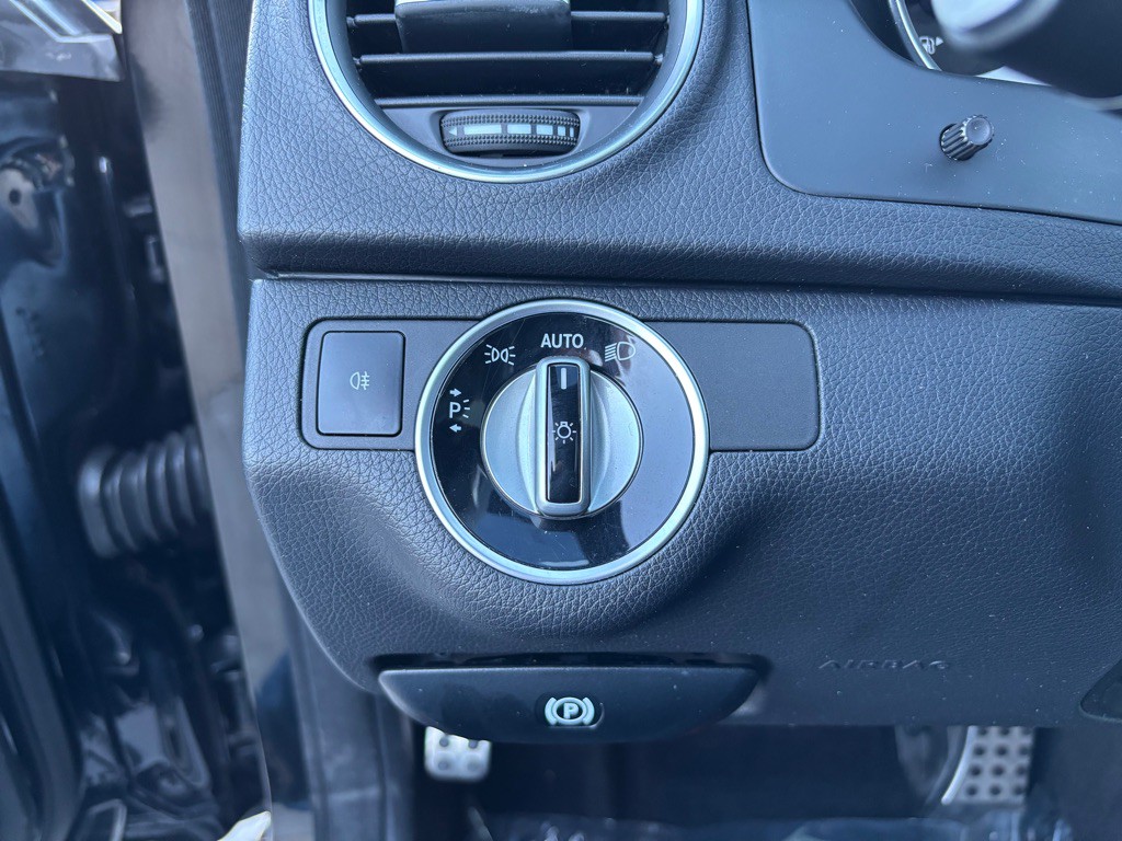 2014 Mercedes-Benz C-Class Image 45