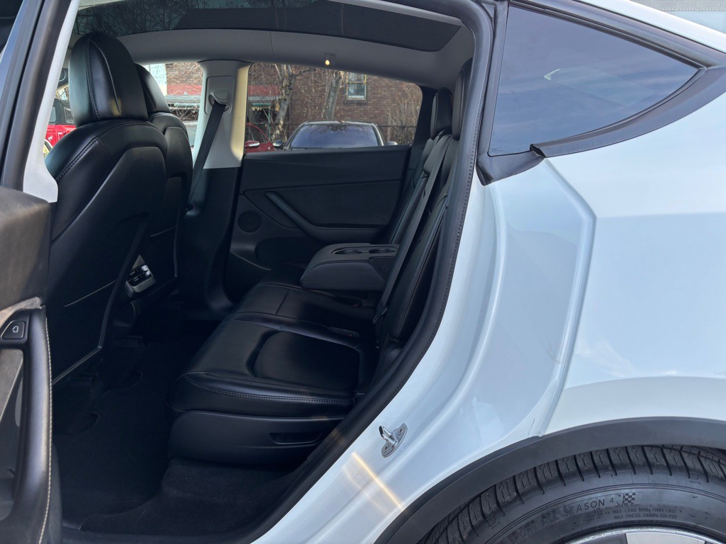 2021 Tesla Model Y Image 20