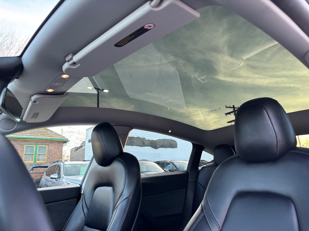 2021 Tesla Model Y Image 26