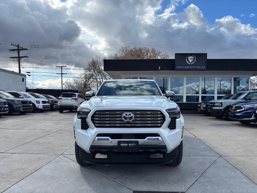 2024 Toyota Tacoma Image 2