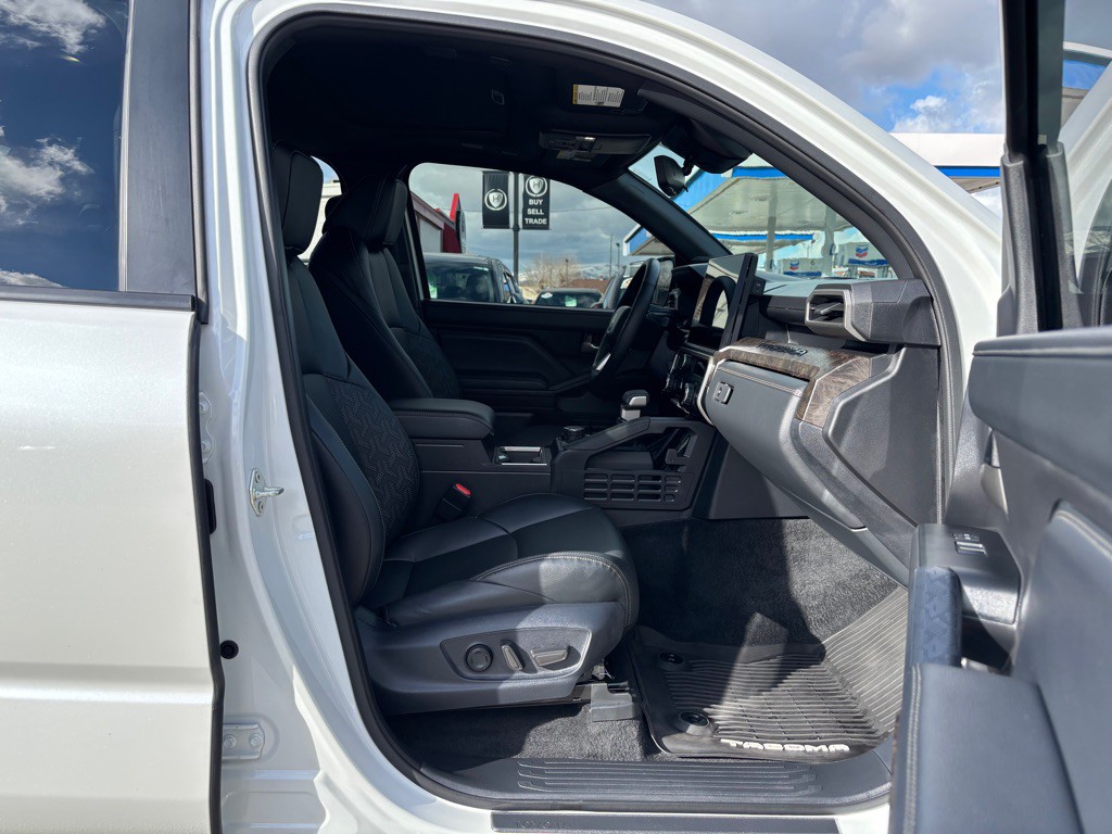 2024 Toyota Tacoma Image 11