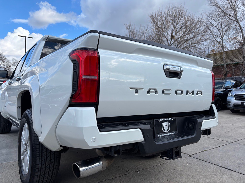 2024 Toyota Tacoma Image 19