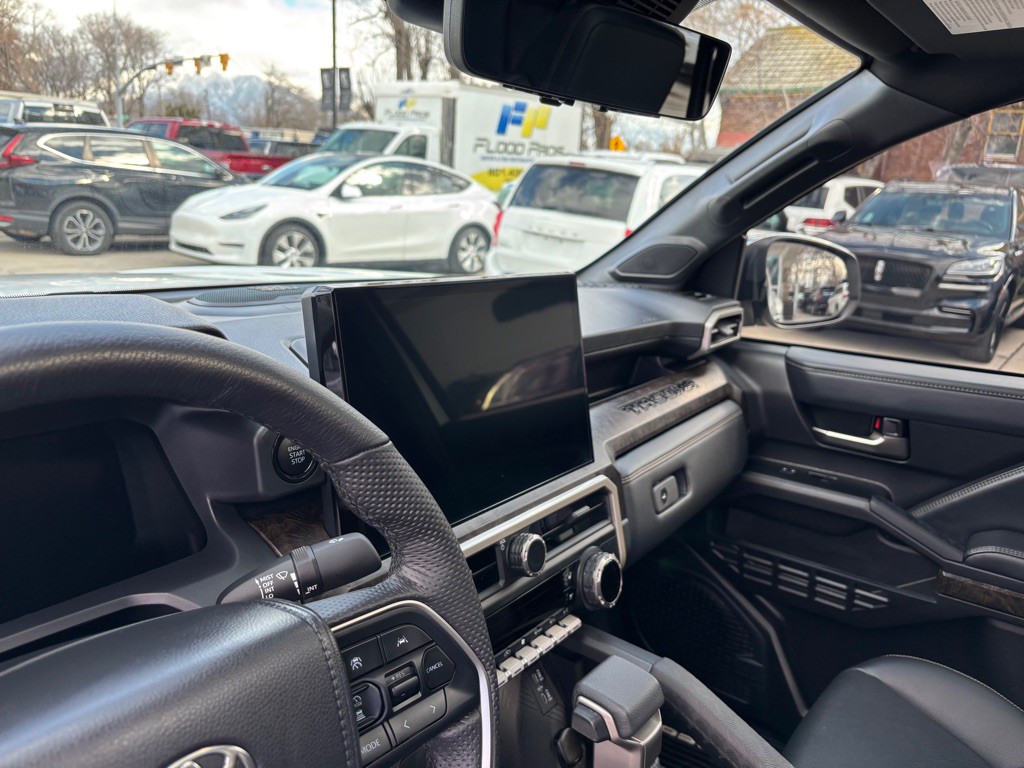 2024 Toyota Tacoma Image 34