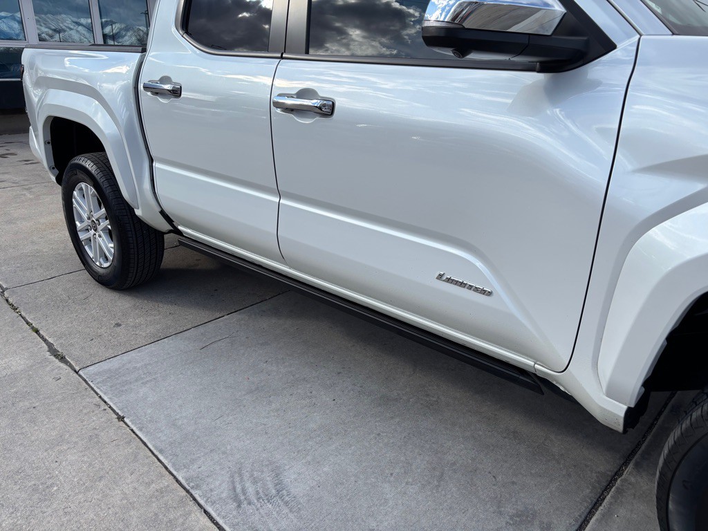 2024 Toyota Tacoma Image 35