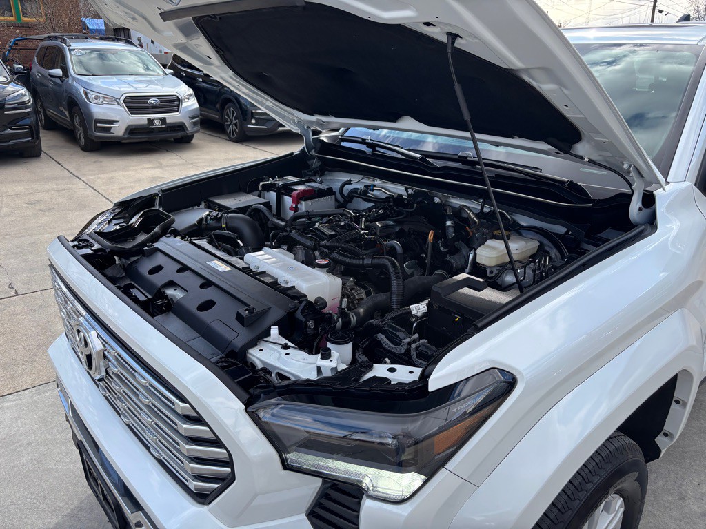 2024 Toyota Tacoma Image 60