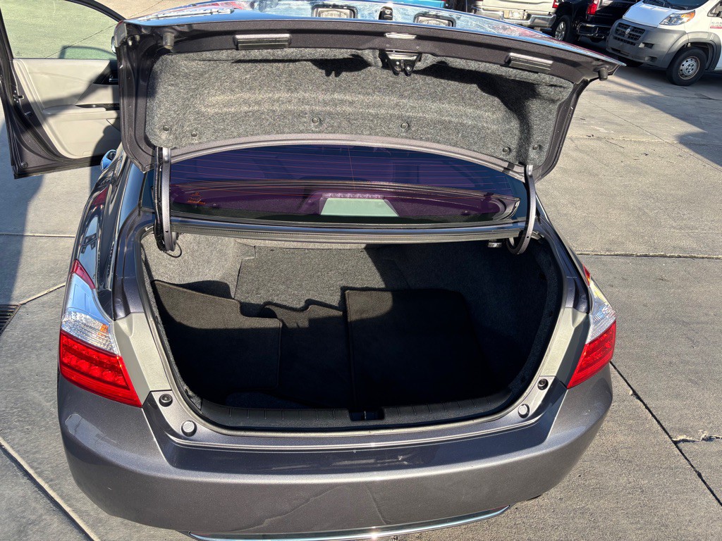 2015 Honda Accord Image 16