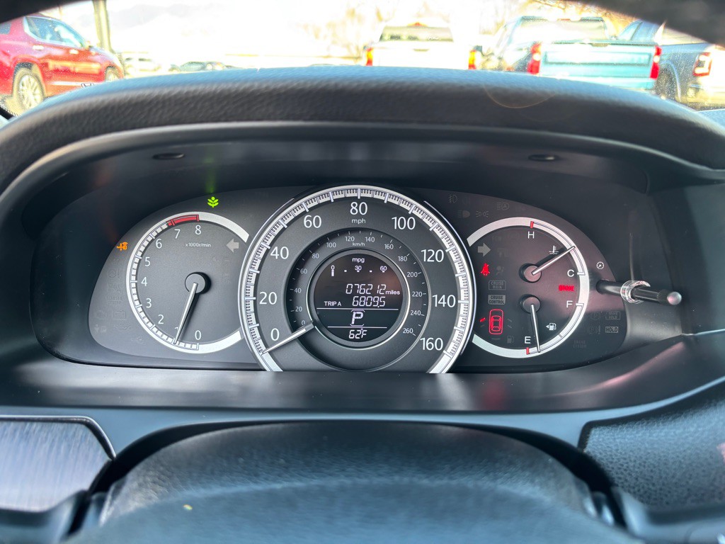 2015 Honda Accord Image 25