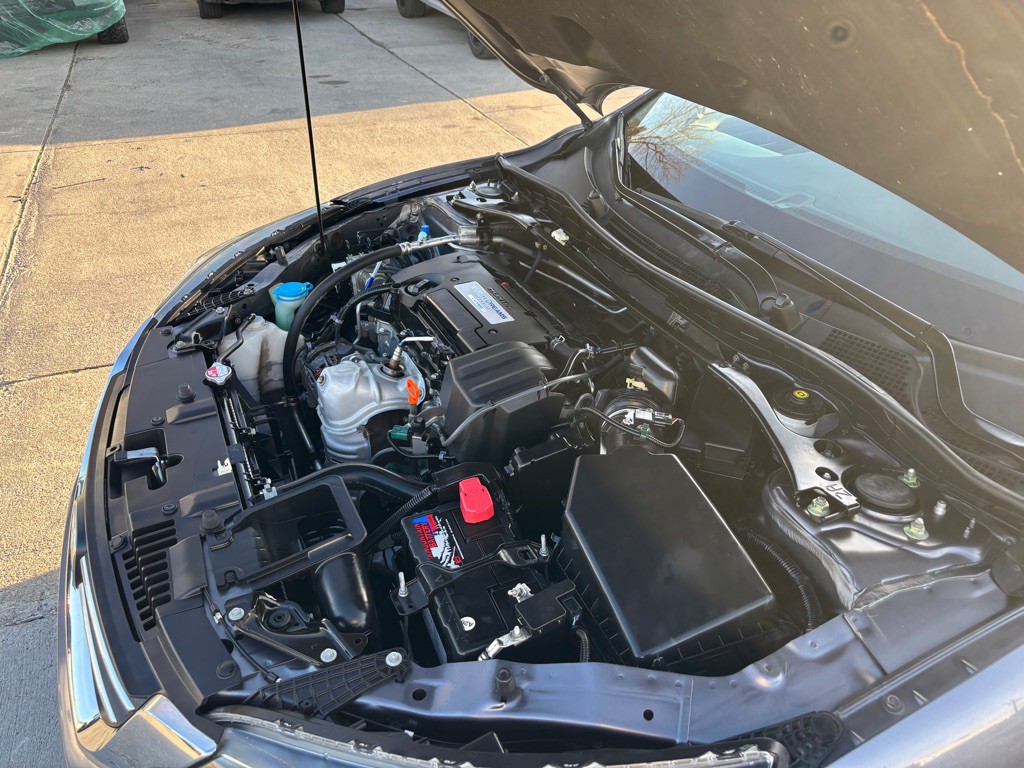 2015 Honda Accord Image 38