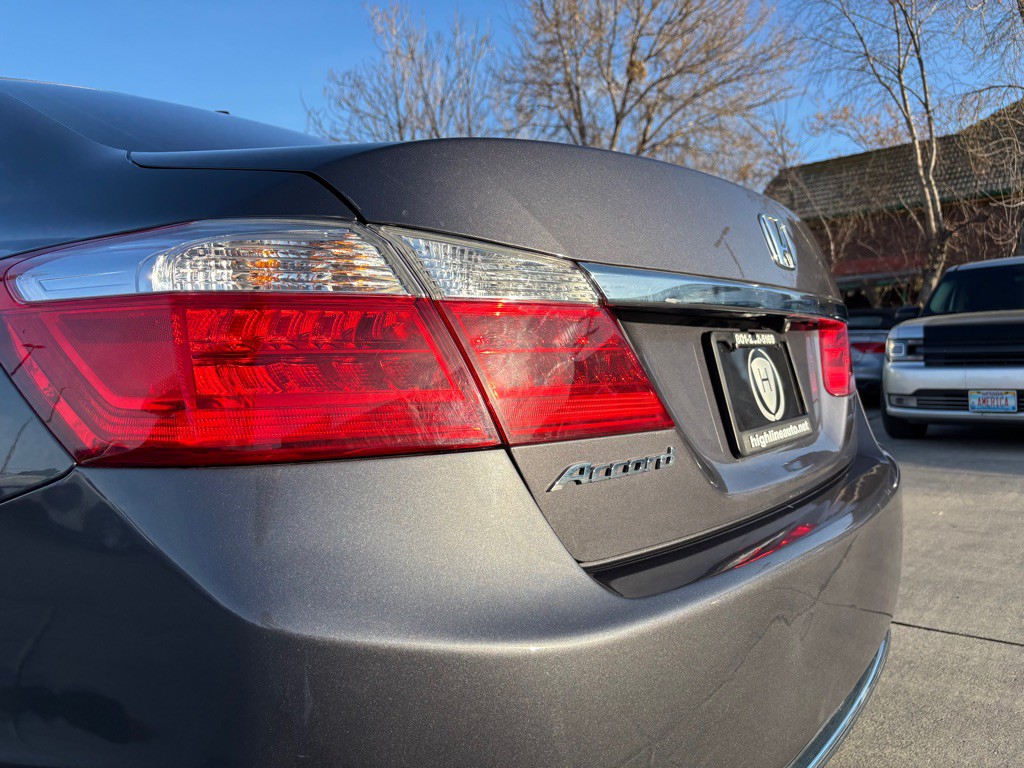 2015 Honda Accord Image 41