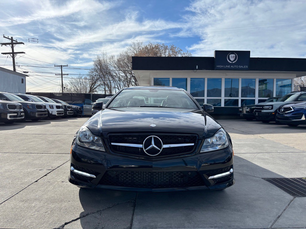 2013 Mercedes-Benz C-Class Image 2