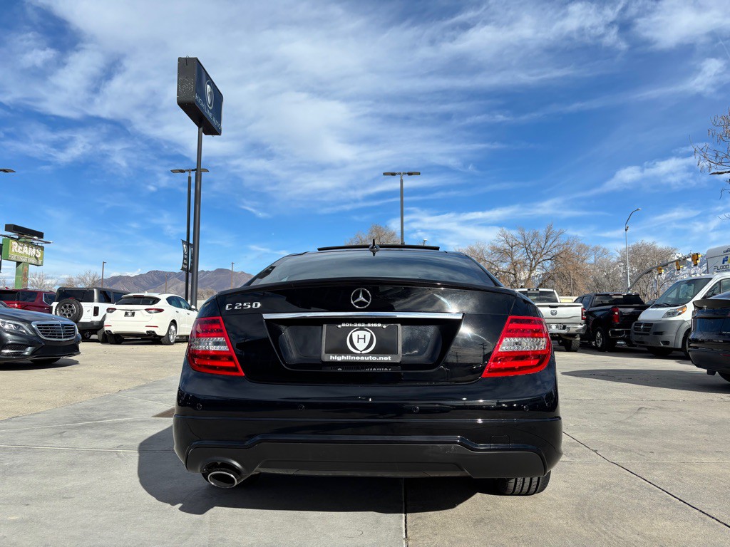 2013 Mercedes-Benz C-Class Image 7
