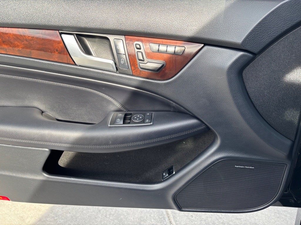 2013 Mercedes-Benz C-Class Image 23