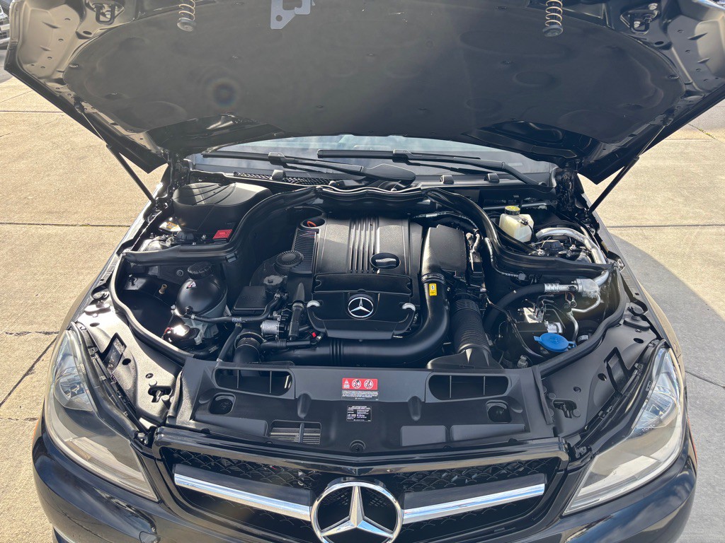 2013 Mercedes-Benz C-Class Image 38