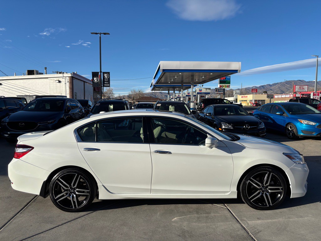 2016 Honda Accord Image 9