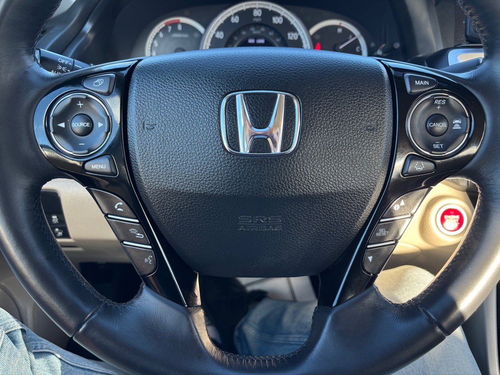 2016 Honda Accord Image 22