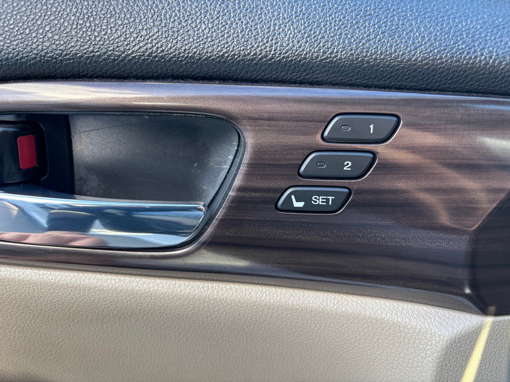 2016 Honda Accord Image 33