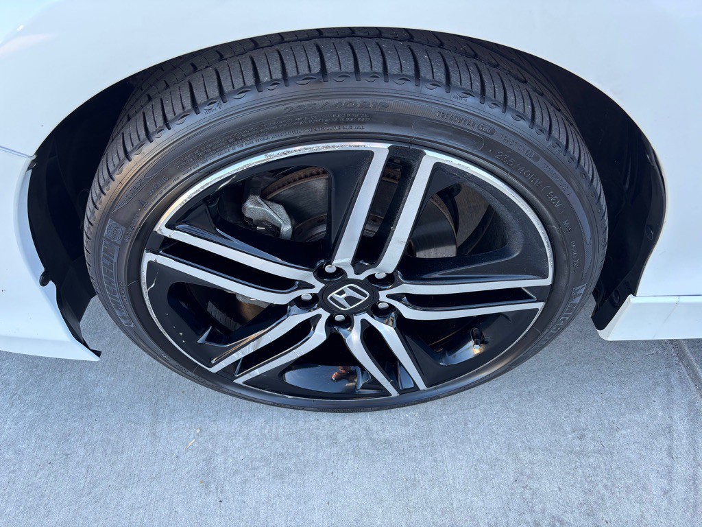 2016 Honda Accord Image 42