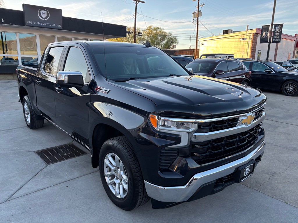 2022 Chevrolet Silverado 1500 Image 1