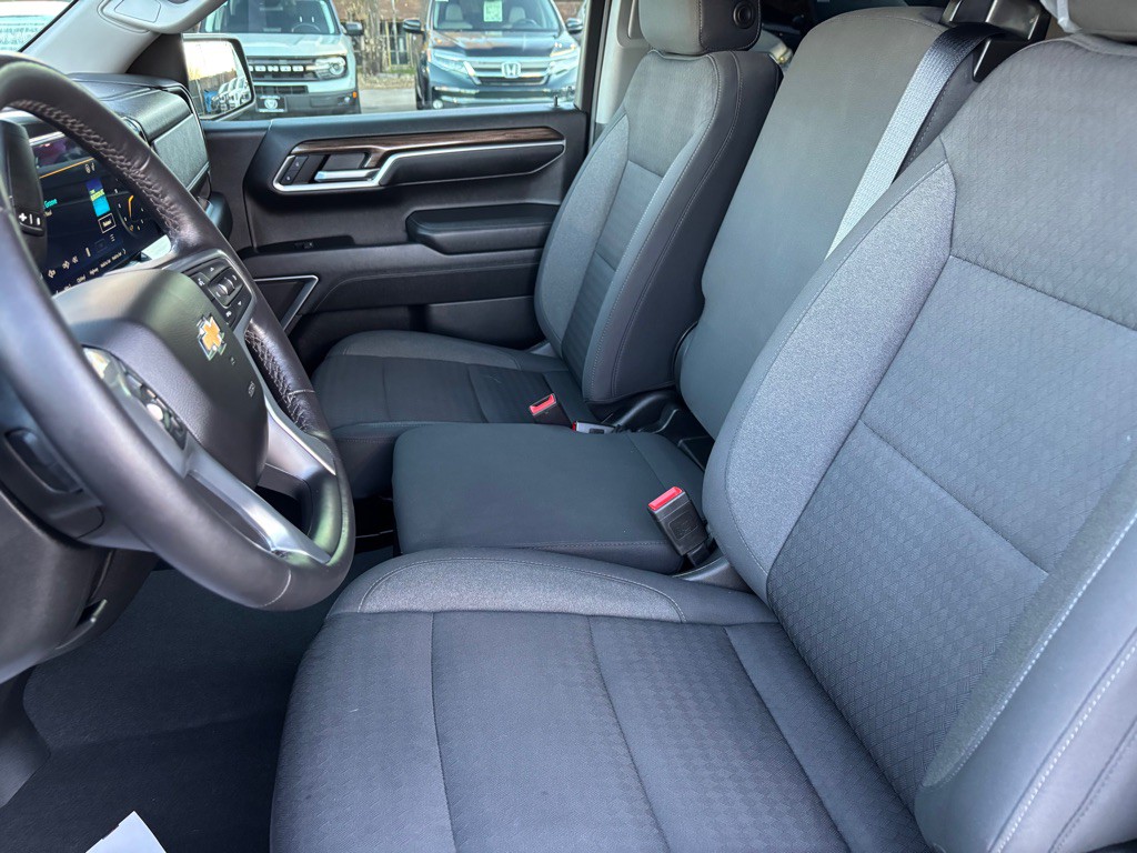 2022 Chevrolet Silverado 1500 Image 17