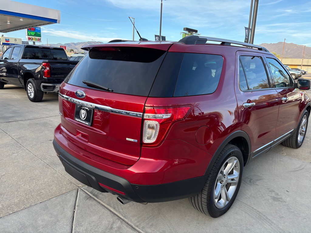 2015 Ford Explorer Image 8