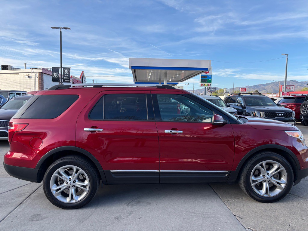 2015 Ford Explorer Image 9