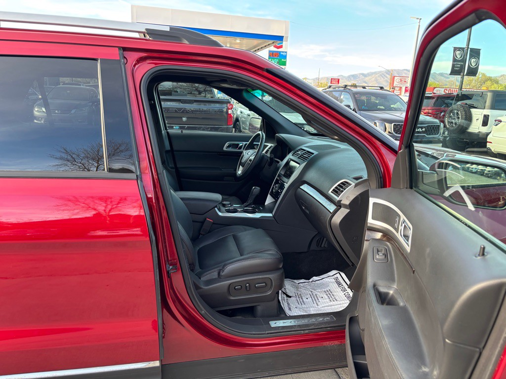 2015 Ford Explorer Image 11