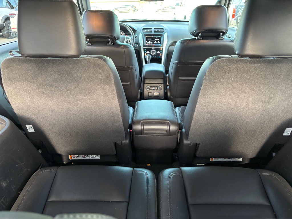 2015 Ford Explorer Image 17