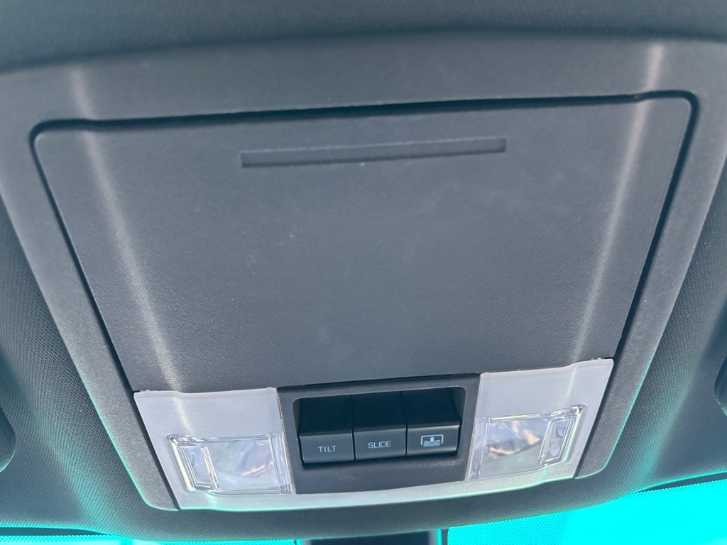 2015 Ford Explorer Image 29