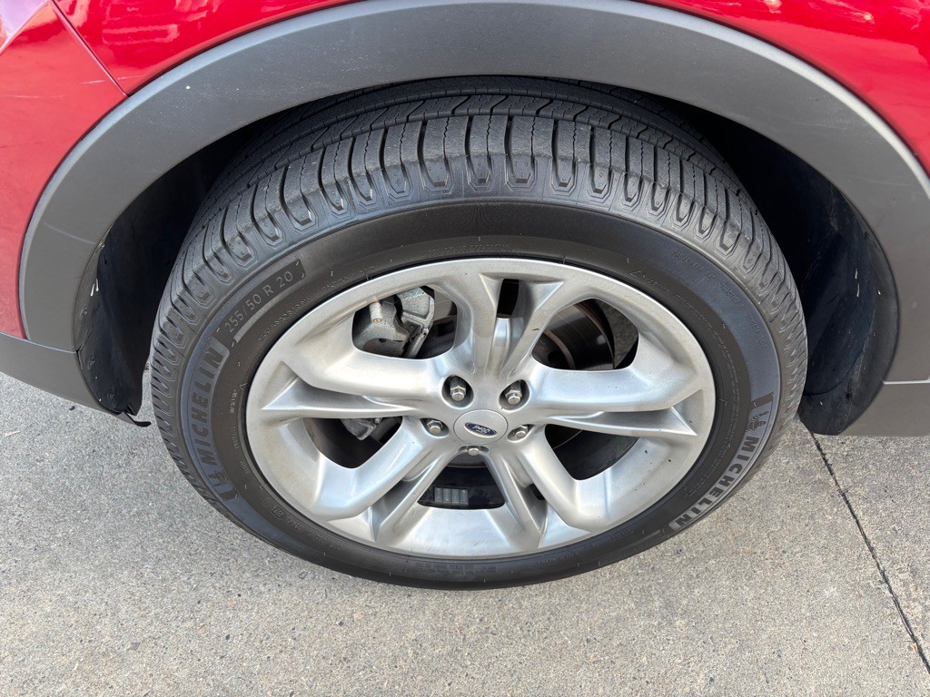 2015 Ford Explorer Image 40