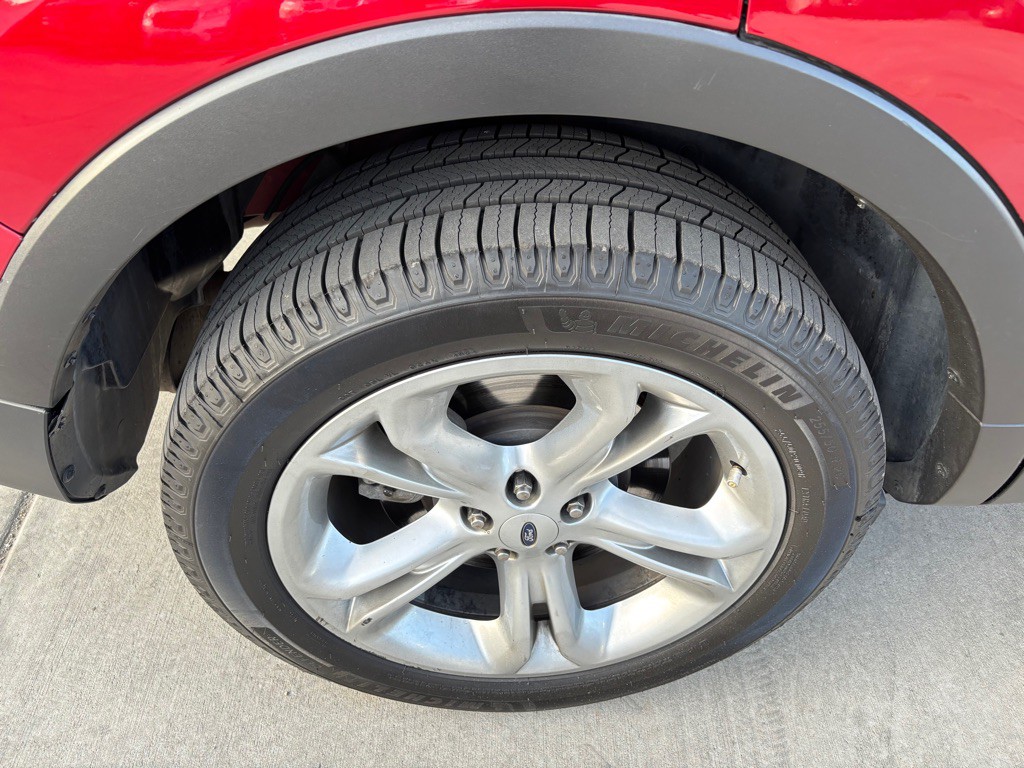 2015 Ford Explorer Image 42