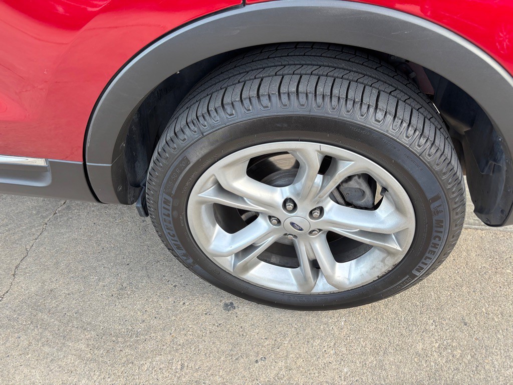 2015 Ford Explorer Image 43