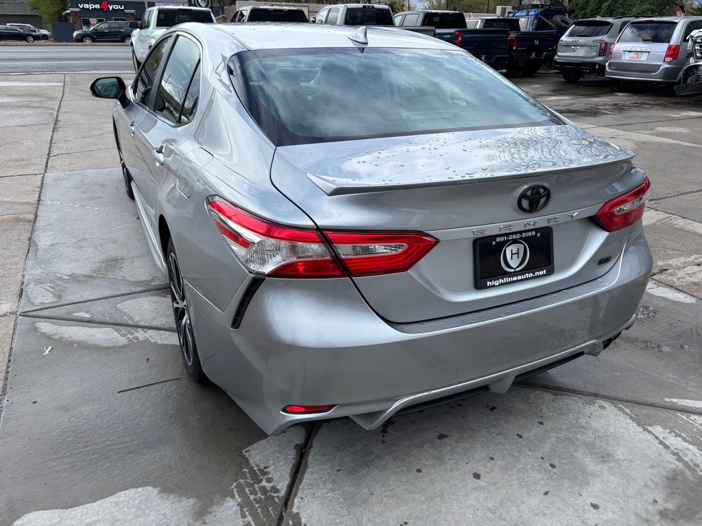 2020 Toyota Camry Image 5