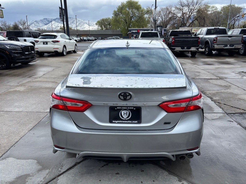 2020 Toyota Camry Image 6