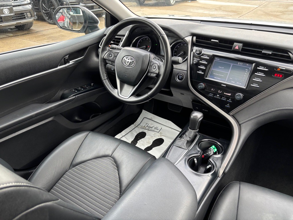 2020 Toyota Camry Image 12