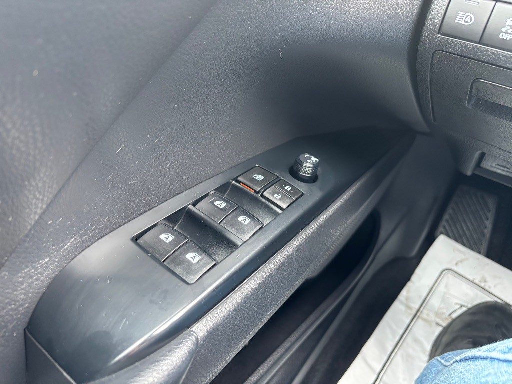 2020 Toyota Camry Image 18